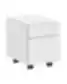 Minimalistinis baltas mobilus stalčių blokas su dviem stalčiais ir ratukais baltame fone