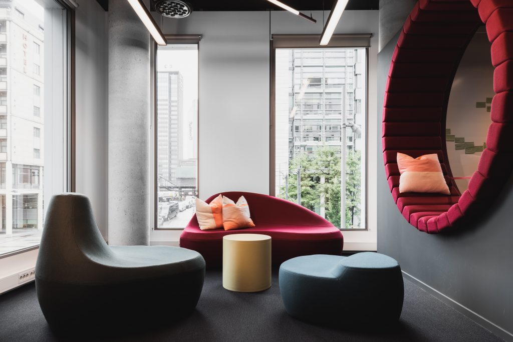 Modern Employee Lounges: Design Tips for Corporate Offices